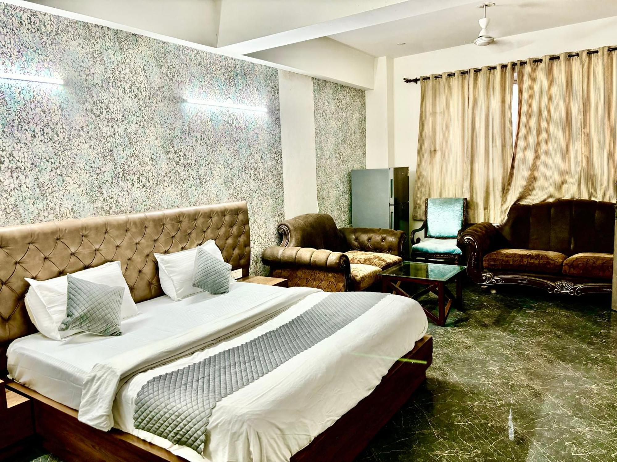 Hotel Pushpanjali نيودلهي المظهر الخارجي الصورة